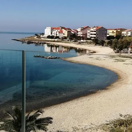 Smaragd On The 公寓