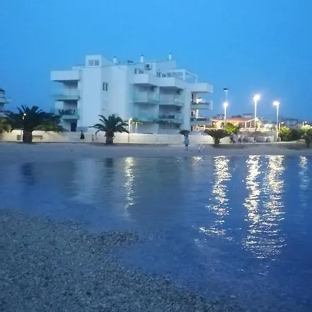 Smaragd On The 公寓 *