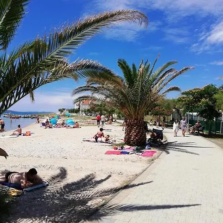 アパート Smaragd On The *