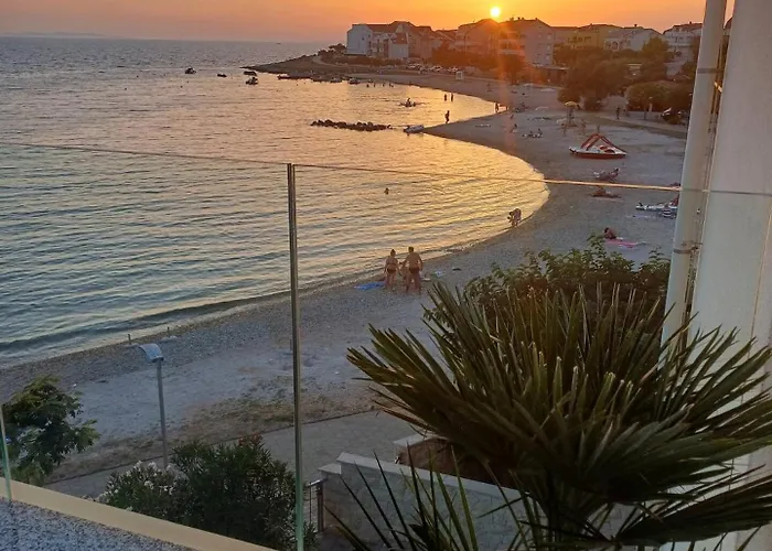 Smaragd On The * Повляна