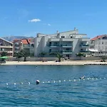 Apartment Smaragd On The Povljana