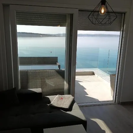 Smaragd On The アパート