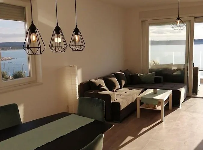 Smaragd On The Appartement Povljana